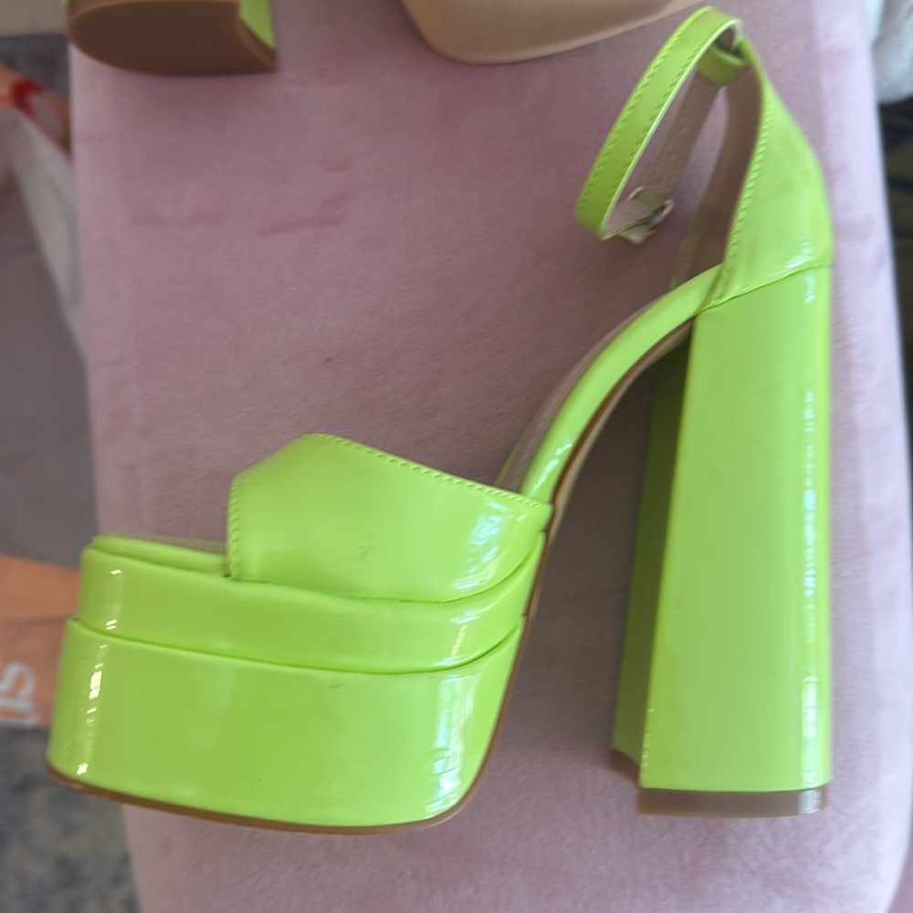 Green Platform heels